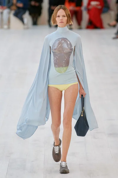 Look 53